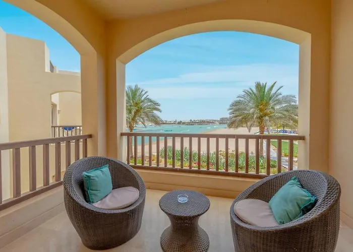 Daire Peaceful 2-bedroom In Waterside, El Gouna. Pool & Lagoon