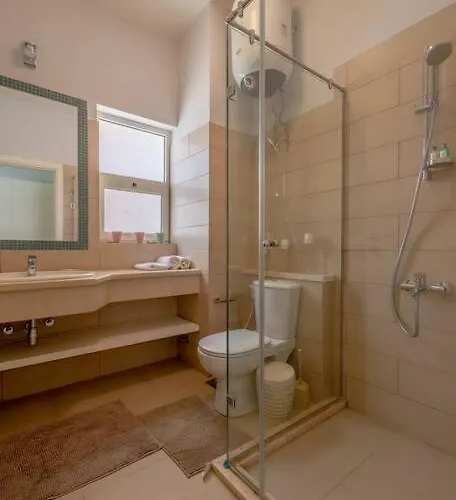 Daire Peaceful 2-bedroom In Waterside, El Gouna. Pool & Lagoon