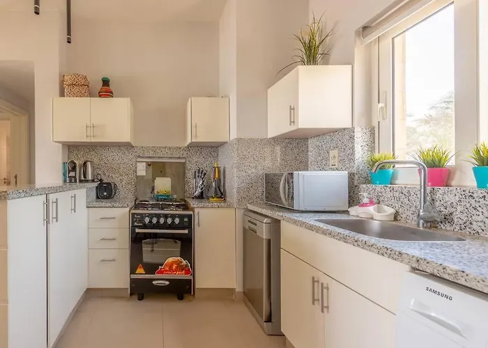 Peaceful 2-bedroom In Waterside, El Gouna. Pool & Lagoon Hurgada